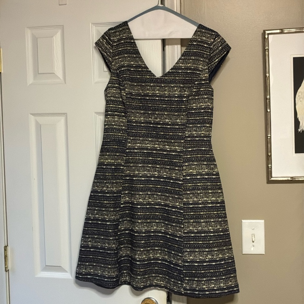 Lilly Pulitzer navy, white and gold tweedy party dress. Size 8 EUC